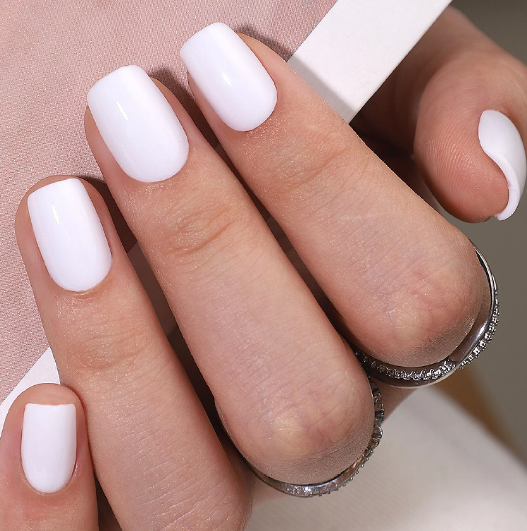 White short square nails